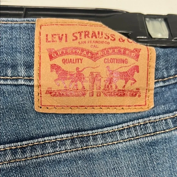 Levi's Classic Blue Skinny Jeans for Women - Picture 3 of 4